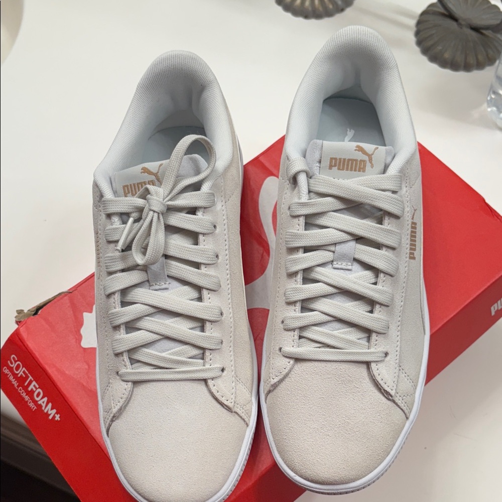 Puma Women's Athletic Shoes in Light cream and White